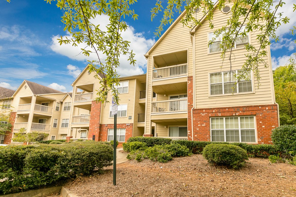 our apartments offer a courtyard and exterior view of the apartments for rent