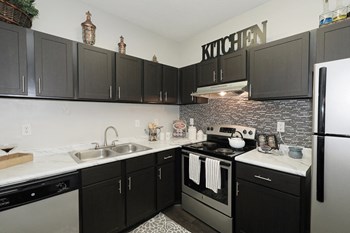 4300 Jimmy Carter Blvd 1-3 Beds Apartment for Rent - Photo Gallery 4