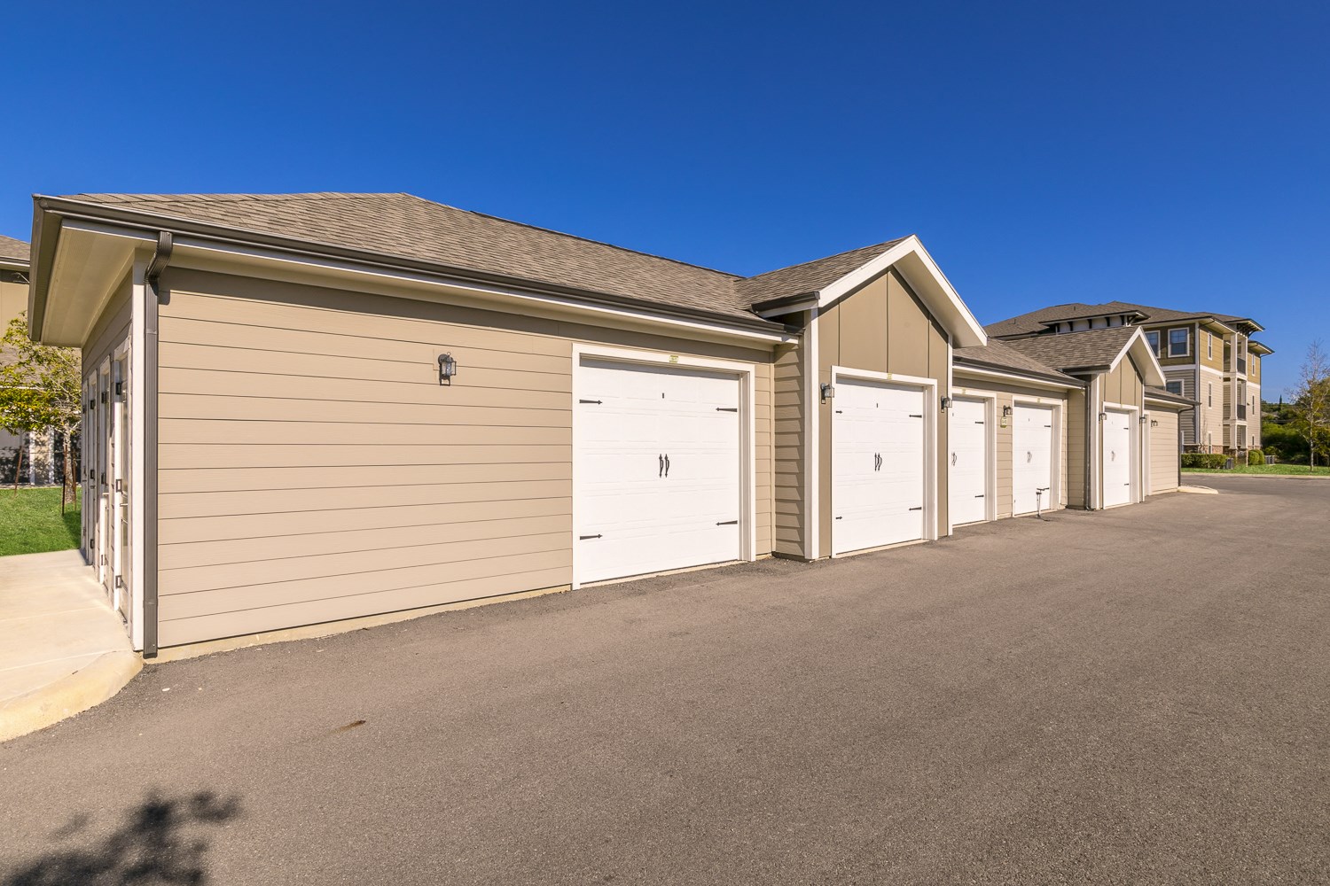 Overlook Exchange Apartments, 6455 De Zavala Rd, San Antonio, TX RentCafe