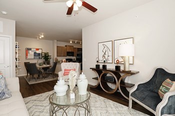 6455 De Zavala Rd 1-3 Beds Apartment for Rent - Photo Gallery 6