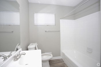 2001 Sylvan Road SW 1-3 Beds Apartment for Rent - Photo Gallery 5