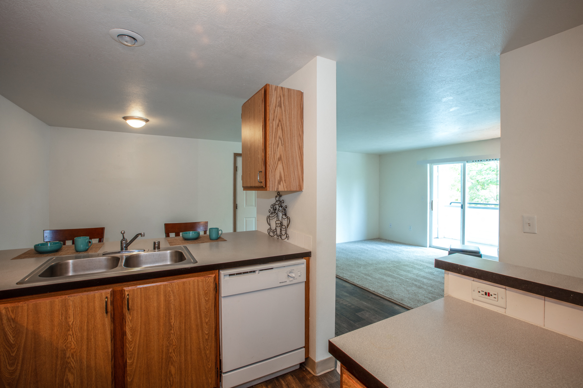 Farr Court Apartments Kitchen Counter and Living Room