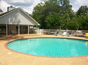 501 Fairways Drive 1-3 Beds Apartment for Rent - Photo Gallery 3