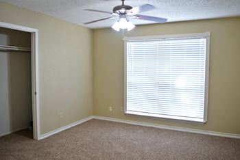 Ceiling Fans with Overhead Lighting