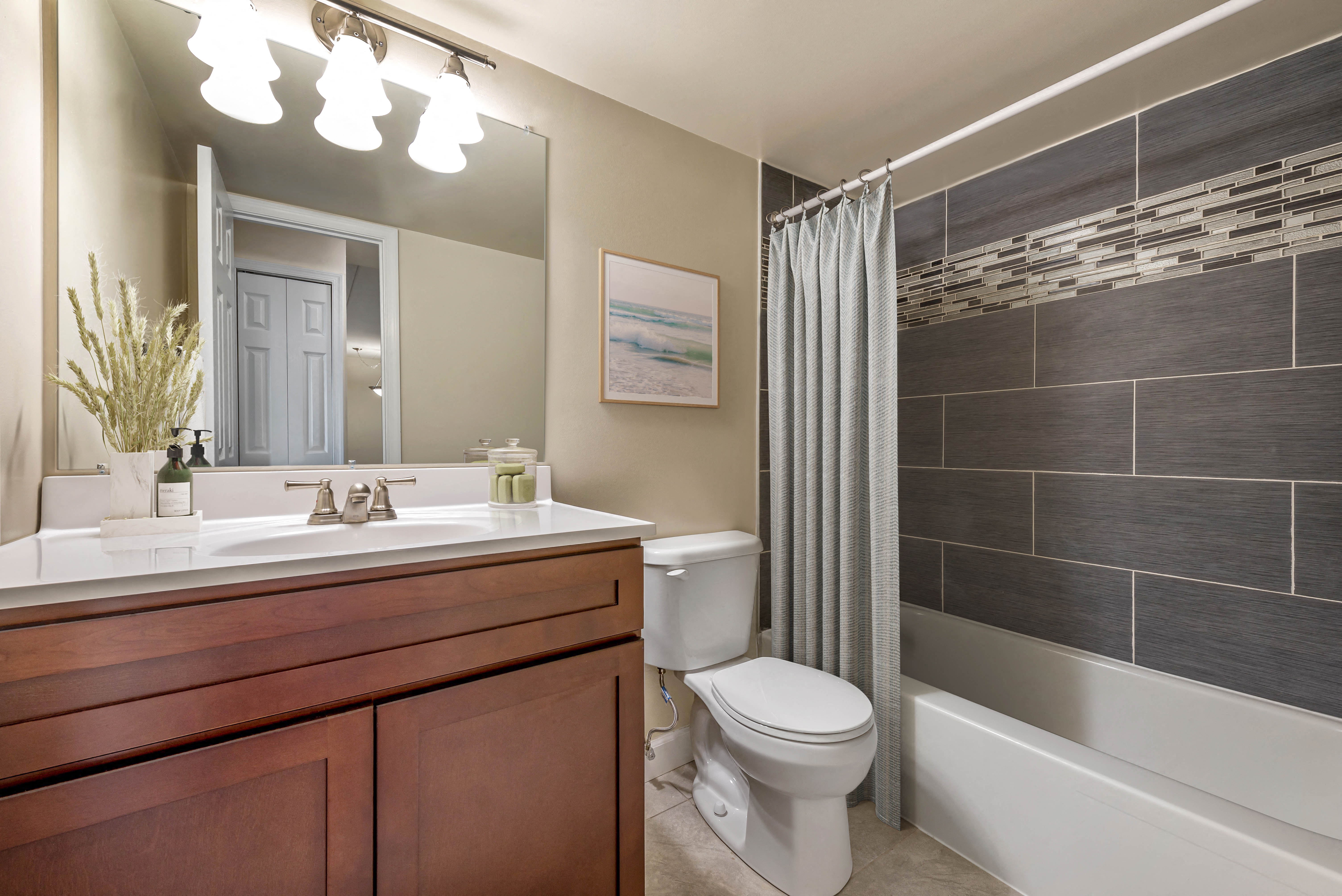 Middletowne bathroom southern management