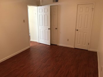 4305 Duval Street 1-2 Beds Apartment for Rent - Photo Gallery 4