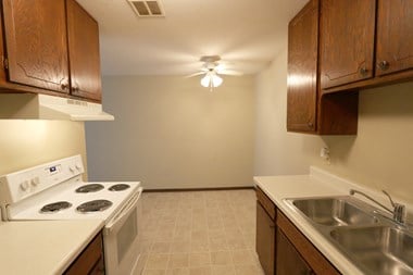 1456 Magnolia Ave E 1-3 Beds Apartment for Rent - Photo Gallery 1