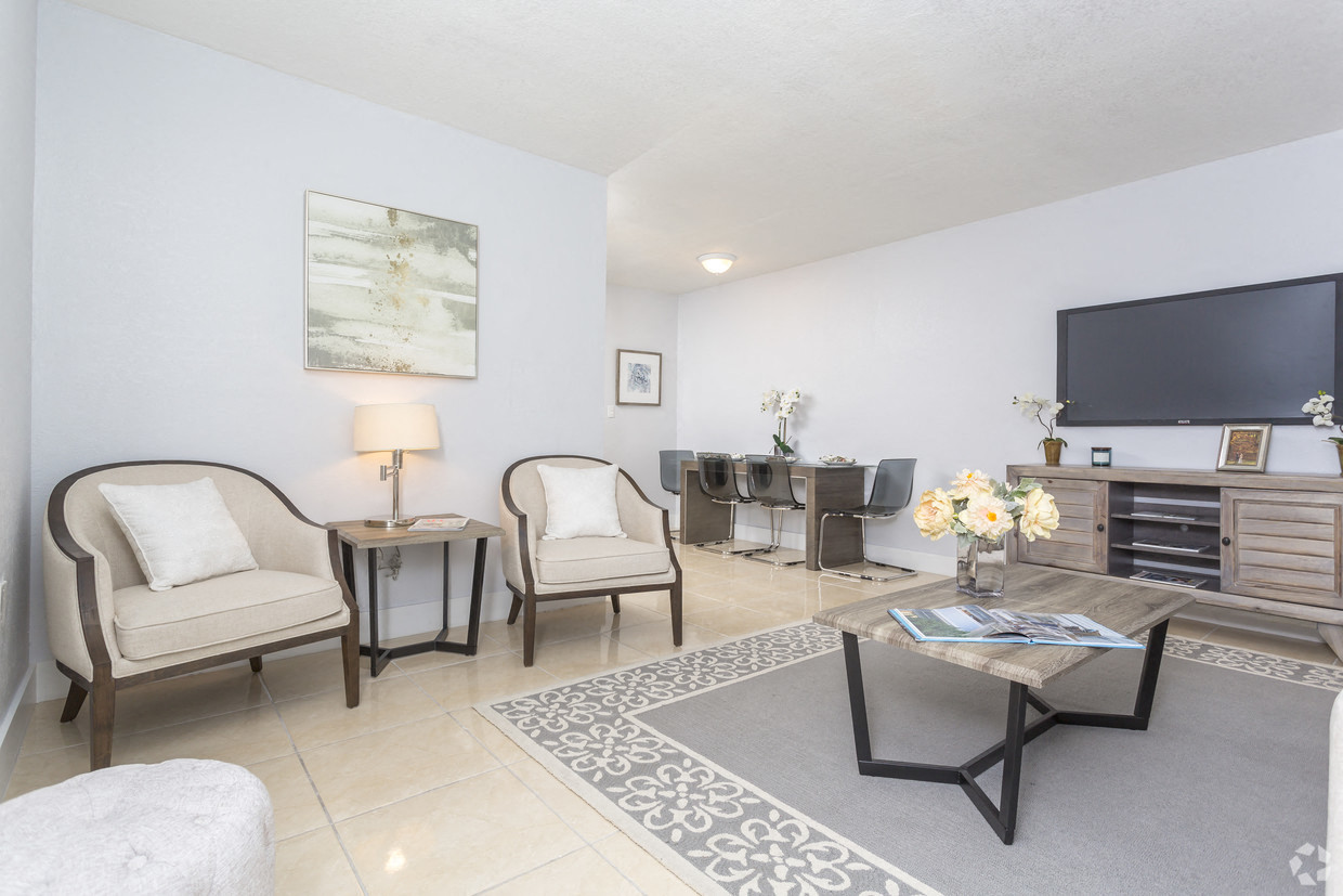 Crystal Lake Apartments 2545 Nw 207 Street Miami Gardens Fl