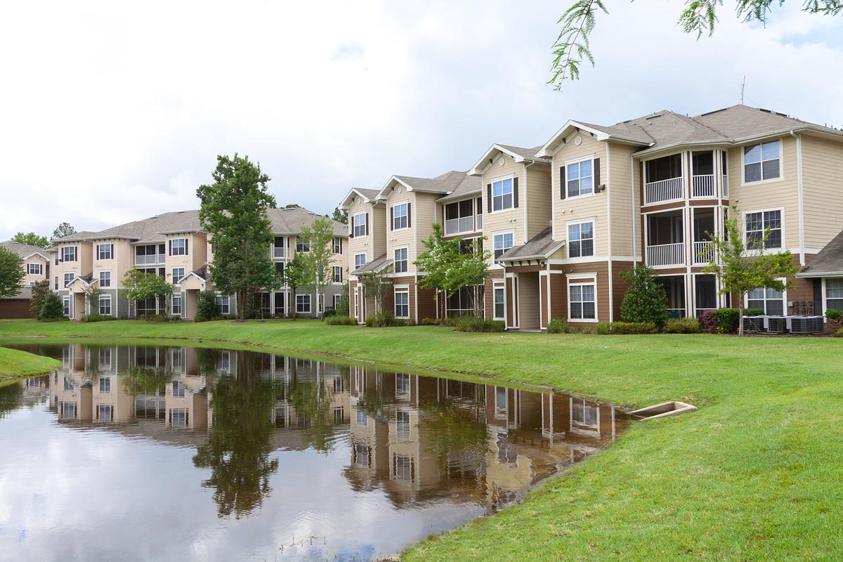 Exterior at Cypress Pointe Apartments in Orange Park, FL