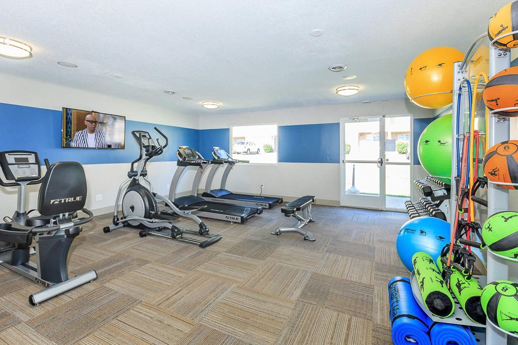 the gym at the apartments for rent