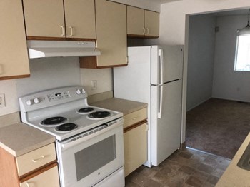 C/O Circle Drive Commons 2-3 Beds Townhouse, Affordable for Rent - Photo Gallery 4