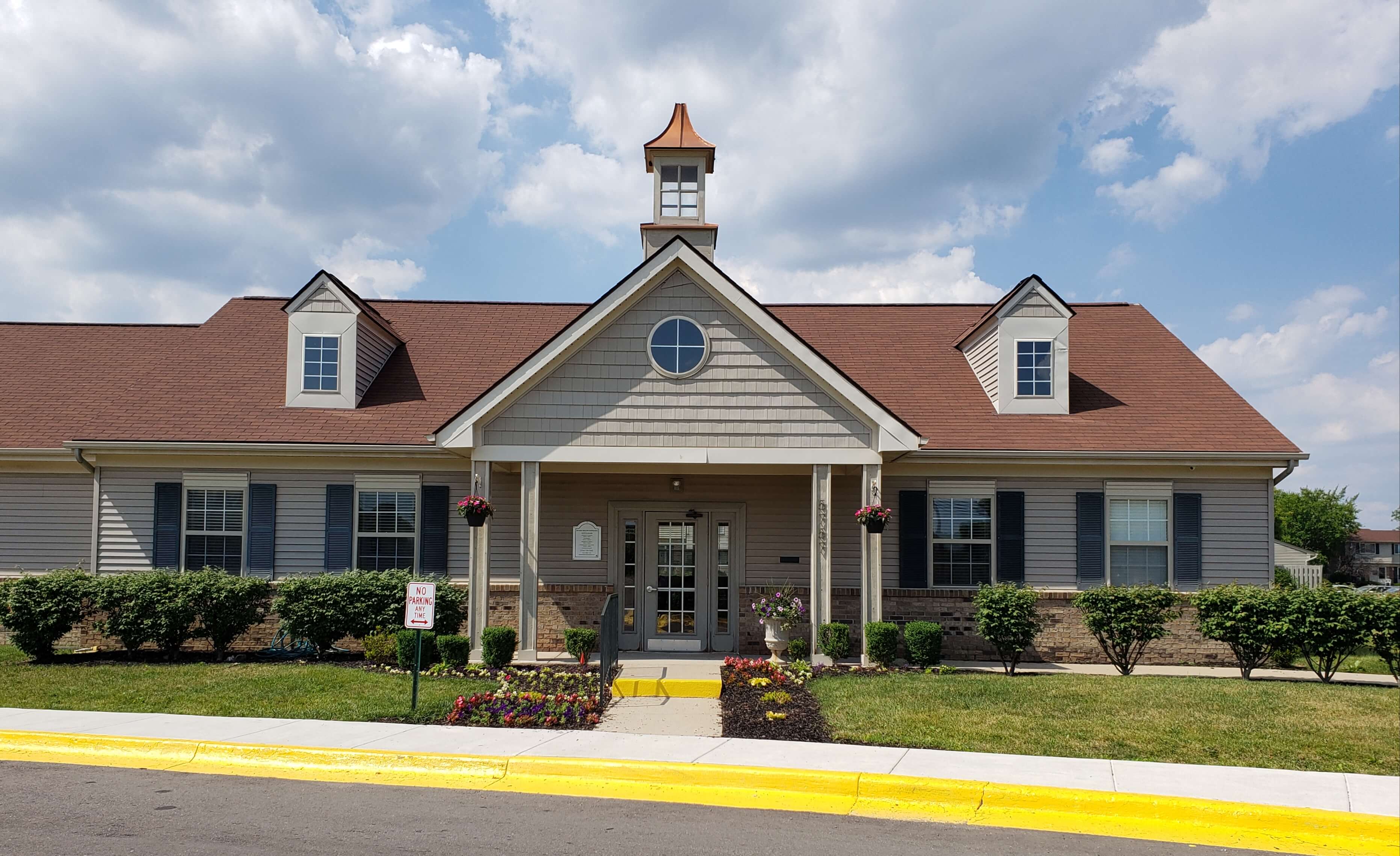 the building where the motel is located