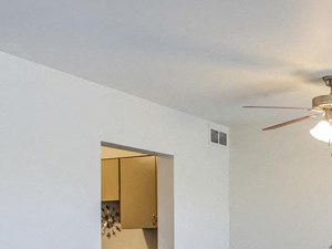 Lake Forest Apartments Dining Room Dining Area