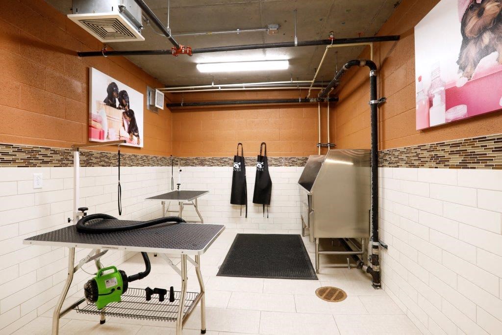 a room with a table and a grill in it