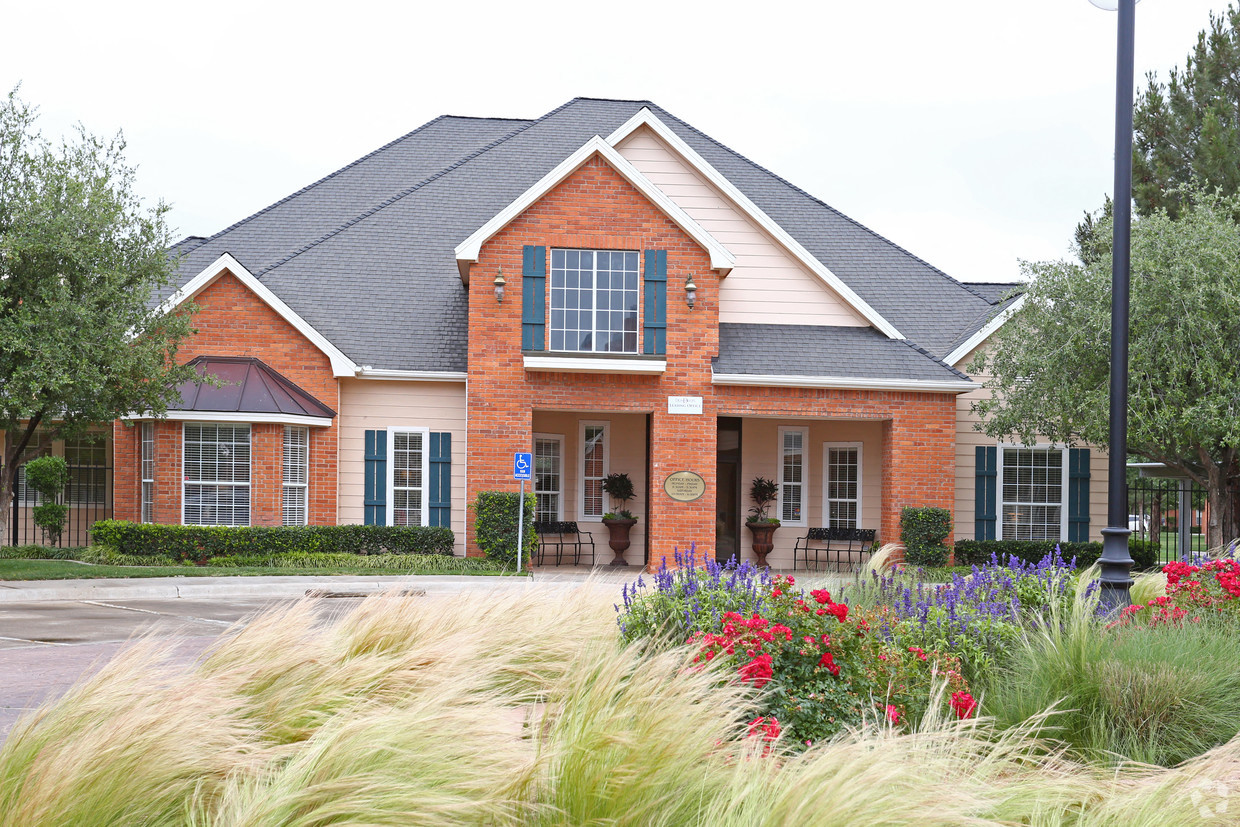 The Dominion Apartments in Lubbock, TX