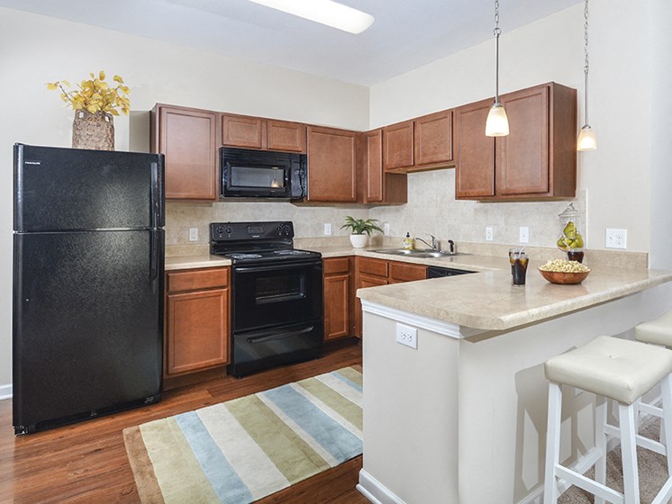 Kitchen with Breakfast Bar