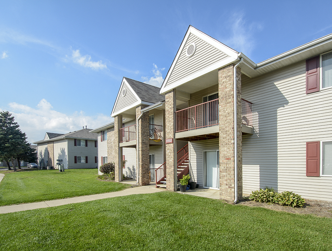 Turtle Cove Apartments, 37255 S. Woodbridge Circle, Westland, MI RentCafe