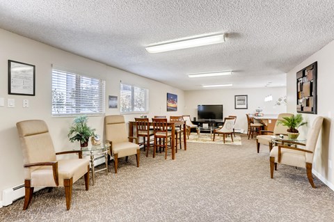 Sterling Heights, Greeley, Co. Apartments