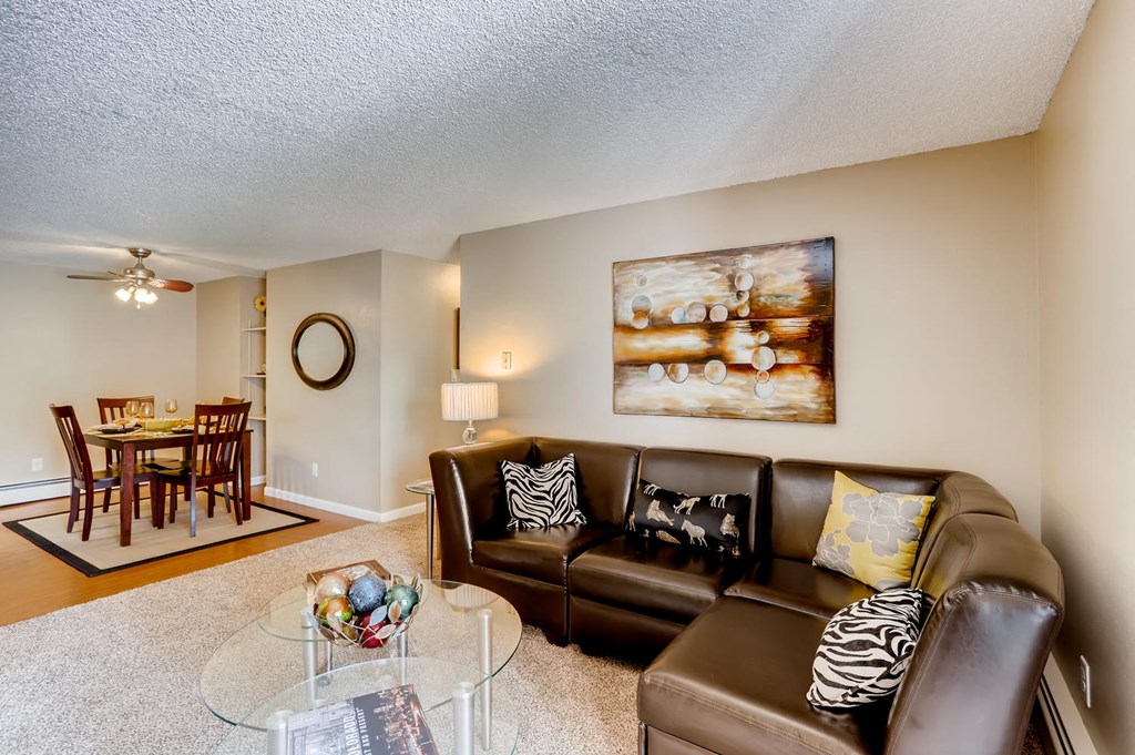 Sterling Heights, Greeley, Co. Apartments