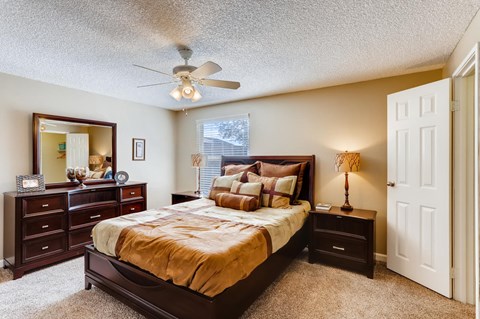 Sterling Heights, Greeley, Co. Apartments