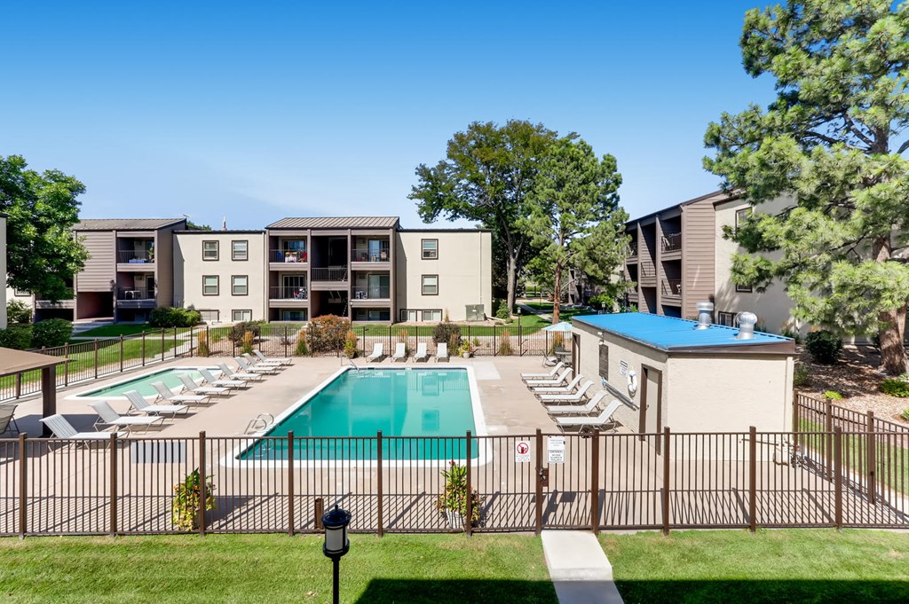 Sterling Heights, Greeley, Co. Apartments