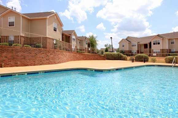 Robin S Landing Apartments 320 Carl Vinson Parkway