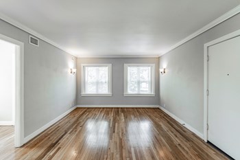 3910 Cass Street 1 Bed Apartment for Rent - Photo Gallery 3
