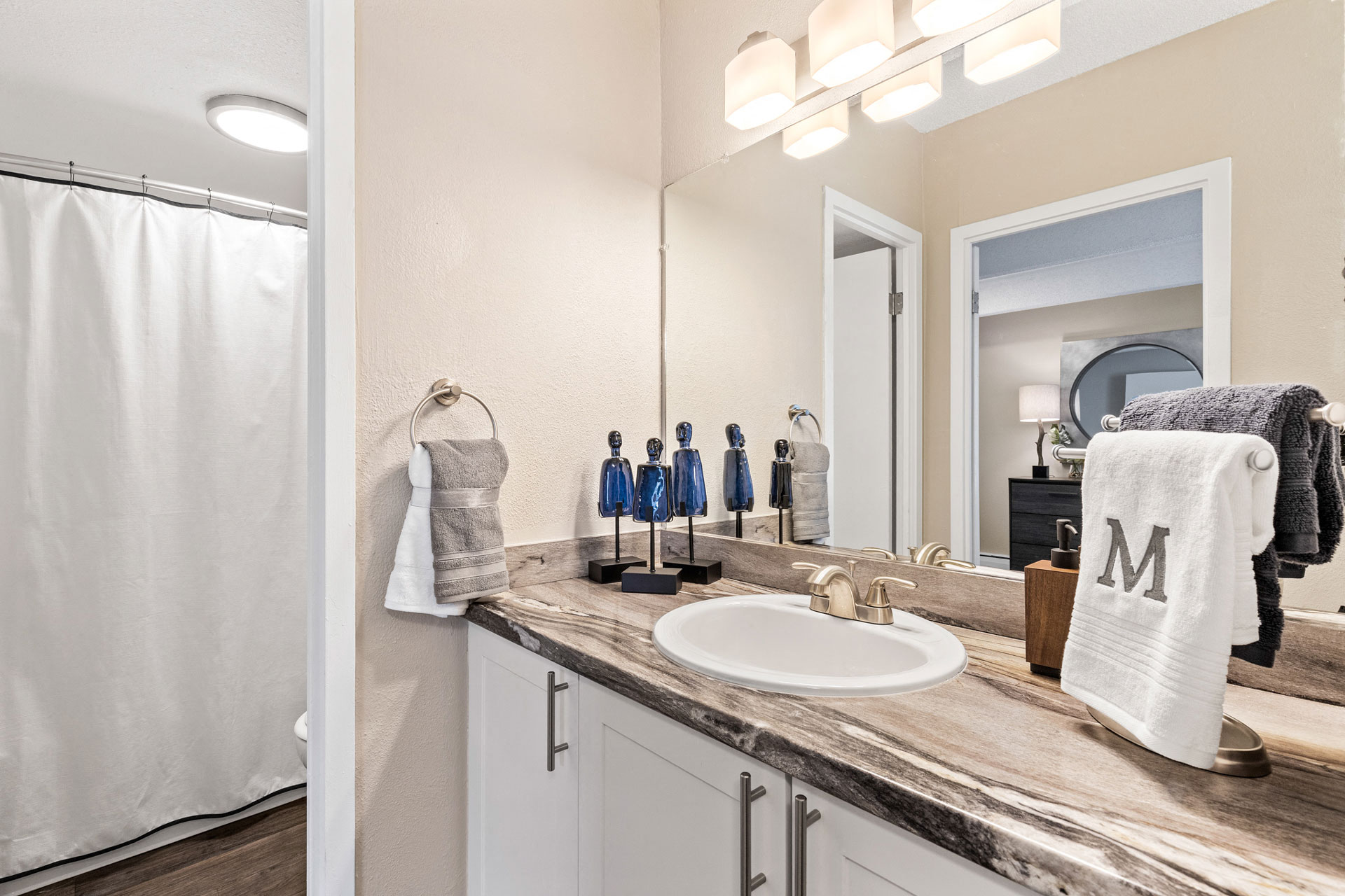 Mosaic | Denver, CO Apartments | Bathroom