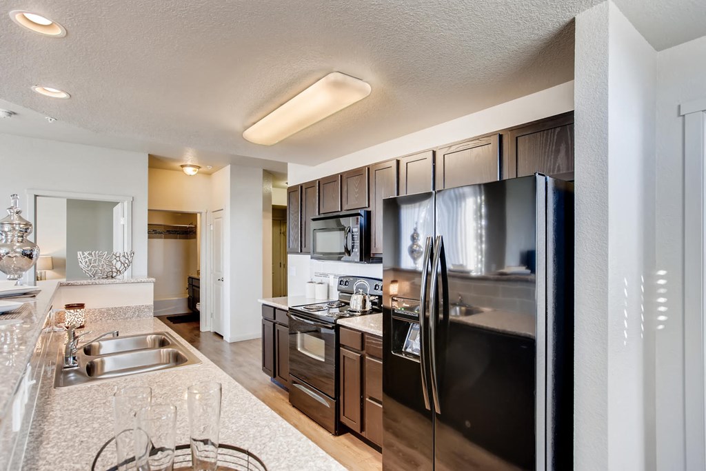 Legend Flats | Evans, CO Apartments