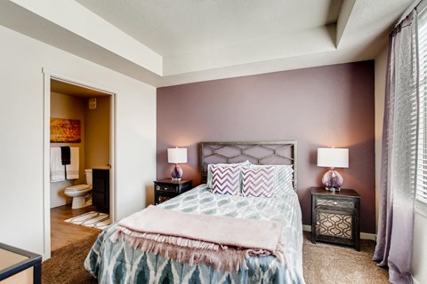 Legend Flats | Evans, CO Apartments