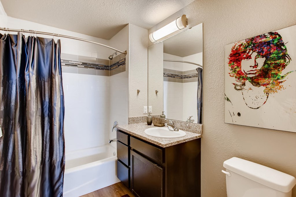 Legend Flats | Evans, CO Apartments