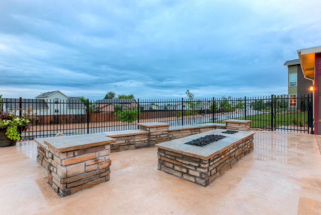 Legend Flats | Evans, CO Apartments