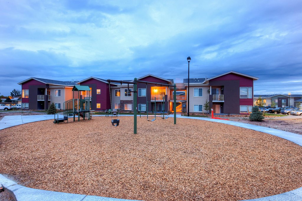Legend Flats | Evans, CO Apartments