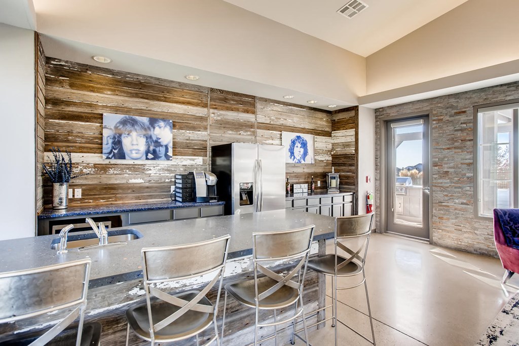 Legend Flats | Evans, CO Apartments