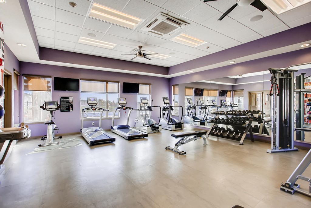 Legend Flats | Evans, CO Apartments