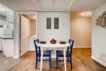 Vistas at Plum Creek | Castle Rock, Co. Apartments Vistas at Plum Creek | Castle Rock, Co. Apartments - Photo Gallery 3
