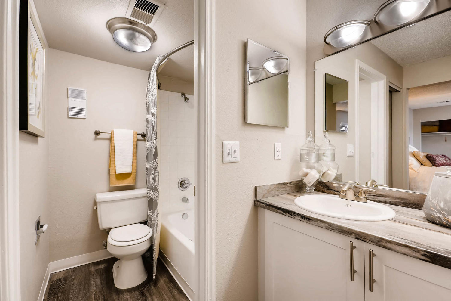 Villas at Holly | Centennial, Co. Apartments