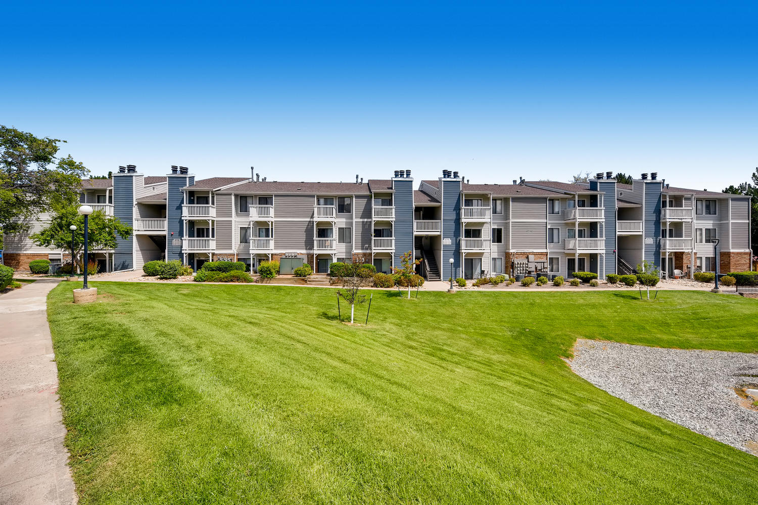 Villas at Holly | Centennial, Co. Apartments