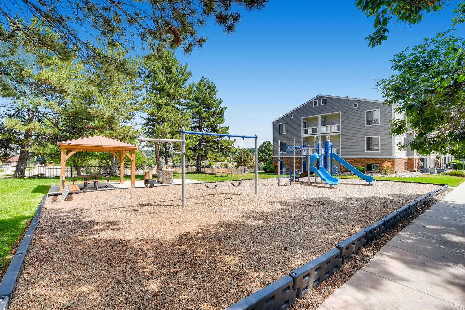 Villas at Holly | Centennial, Co. Apartments