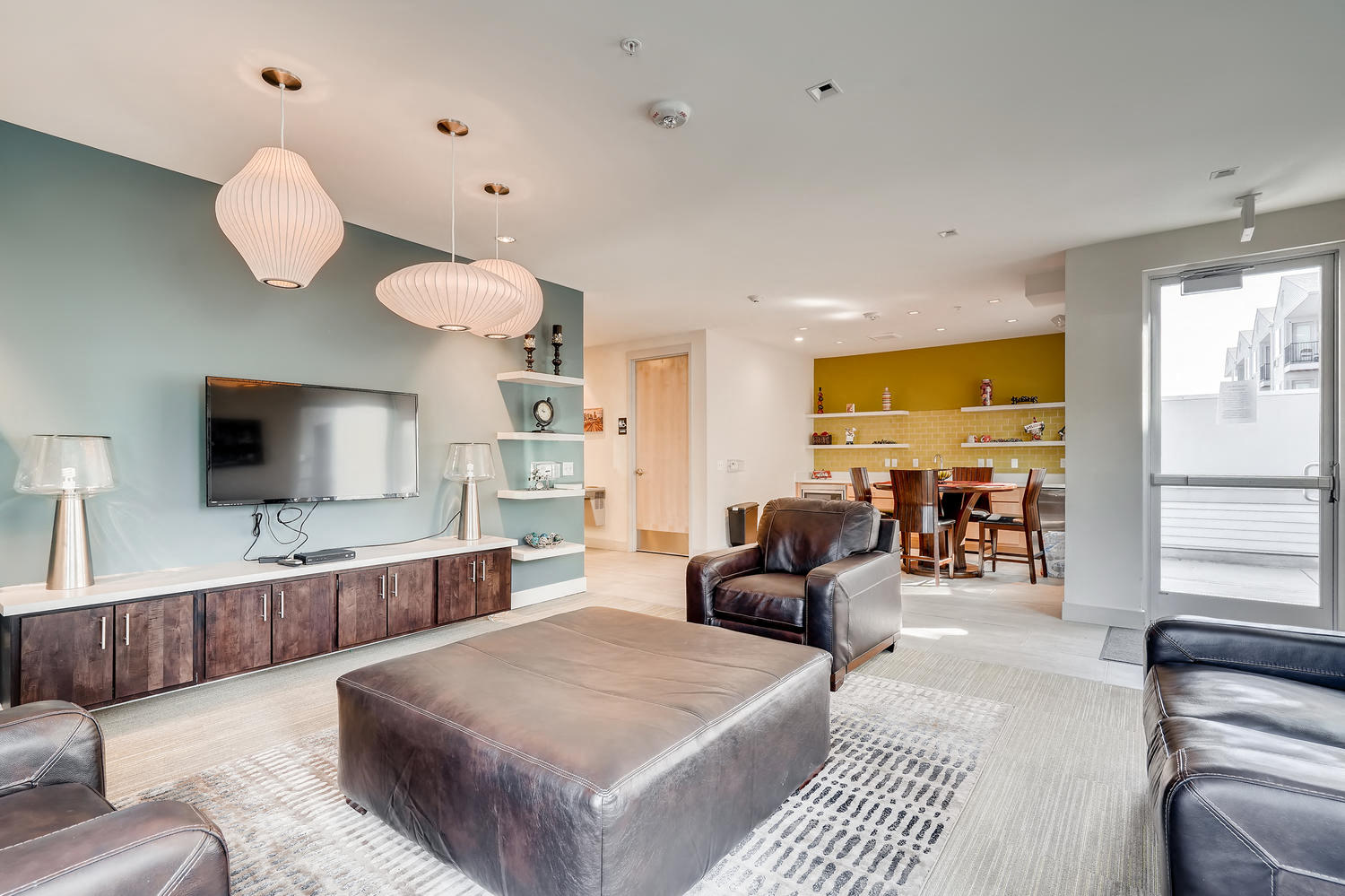 Zephyr Line | Lakewood, Co. Apartments