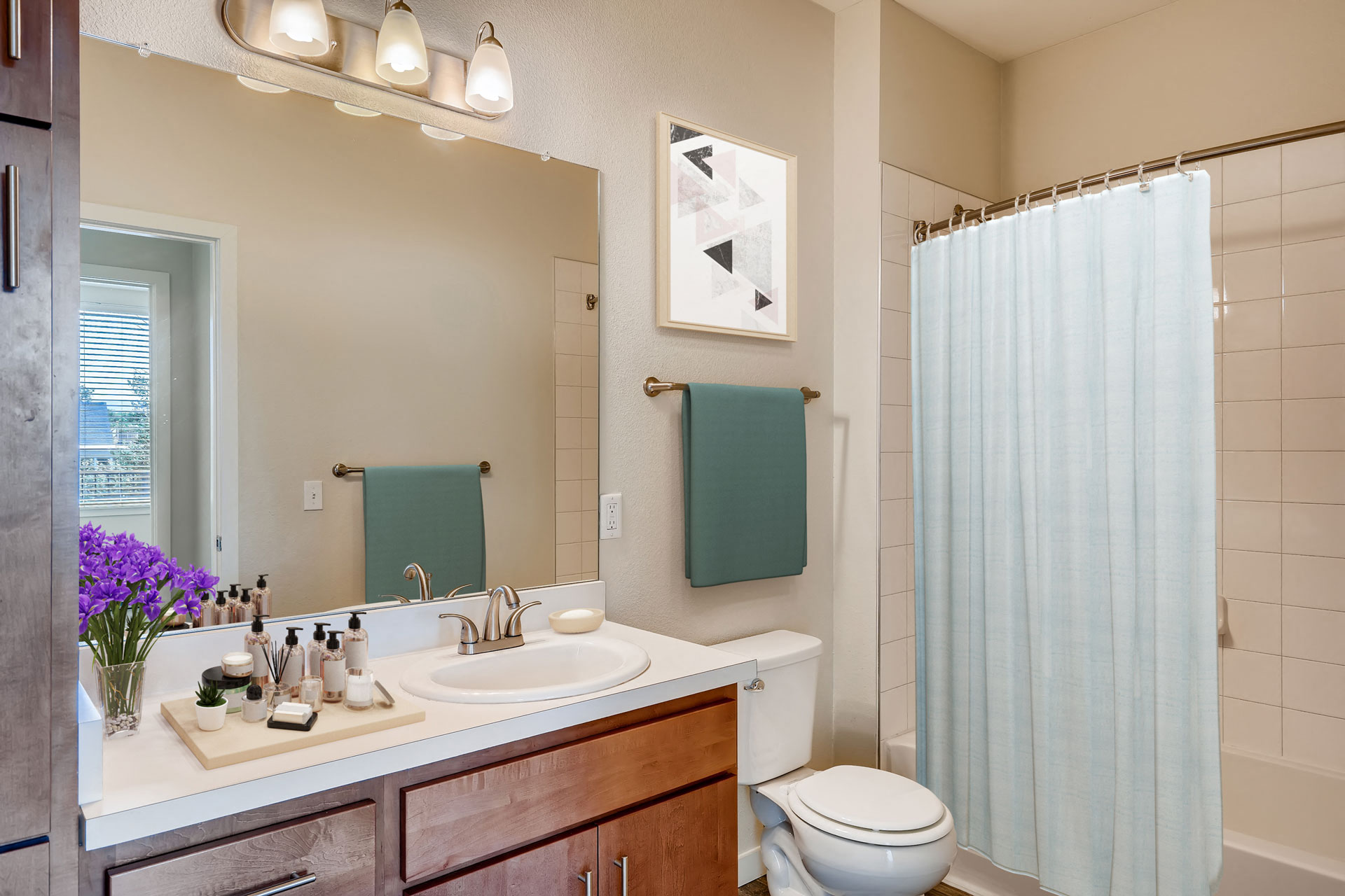Zephyr Line |Virtual Bathroom | Lakewood, Co. Apartments