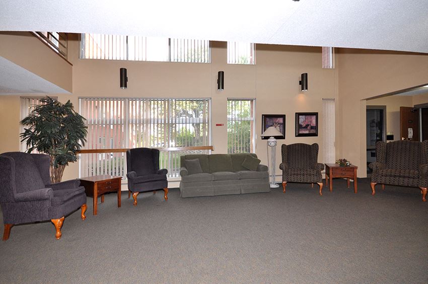 Lobby Lobby at South Shore Park, Excelsior, MN, 55331