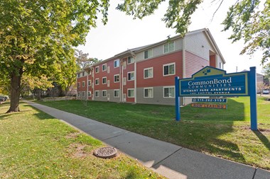 1401 E Capitol Ave 2 Beds Apartment for Rent