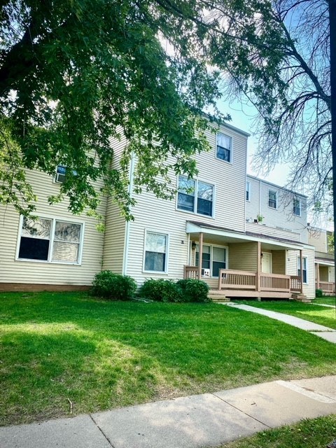 Courtyard at Torre de San Miguel, St. Paul