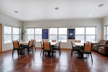 1726 Woodland Lane 2-3 Beds Apartment, Affordable, Family for Rent - Photo Gallery 10