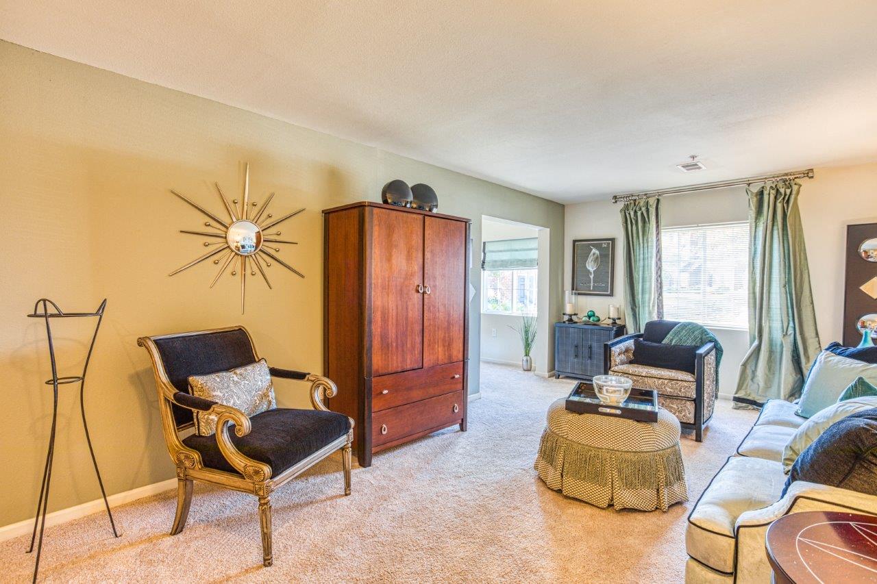 Deer Meadow Village Apartments