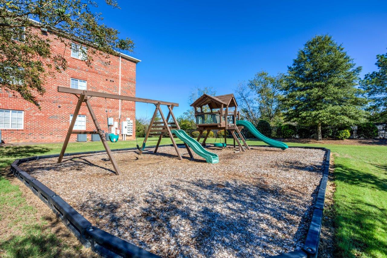 Deer Meadow Village Apartments