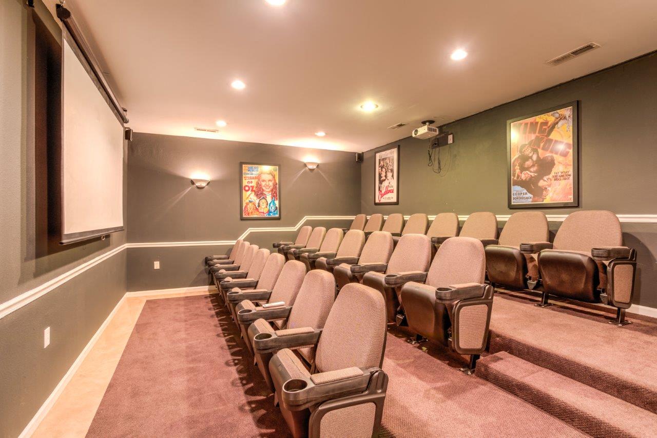 Deer Meadow Village Apartments