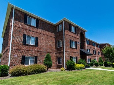 8100 Garners Ferry Road 3 Beds Apartment for Rent - Photo Gallery 1