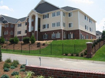 Battleground North Apartments 4048 Battleground Ave Greensboro Nc Rentcafe Battleground North Apartments 4048 Battleground Ave Greensboro Nc Rentcafe